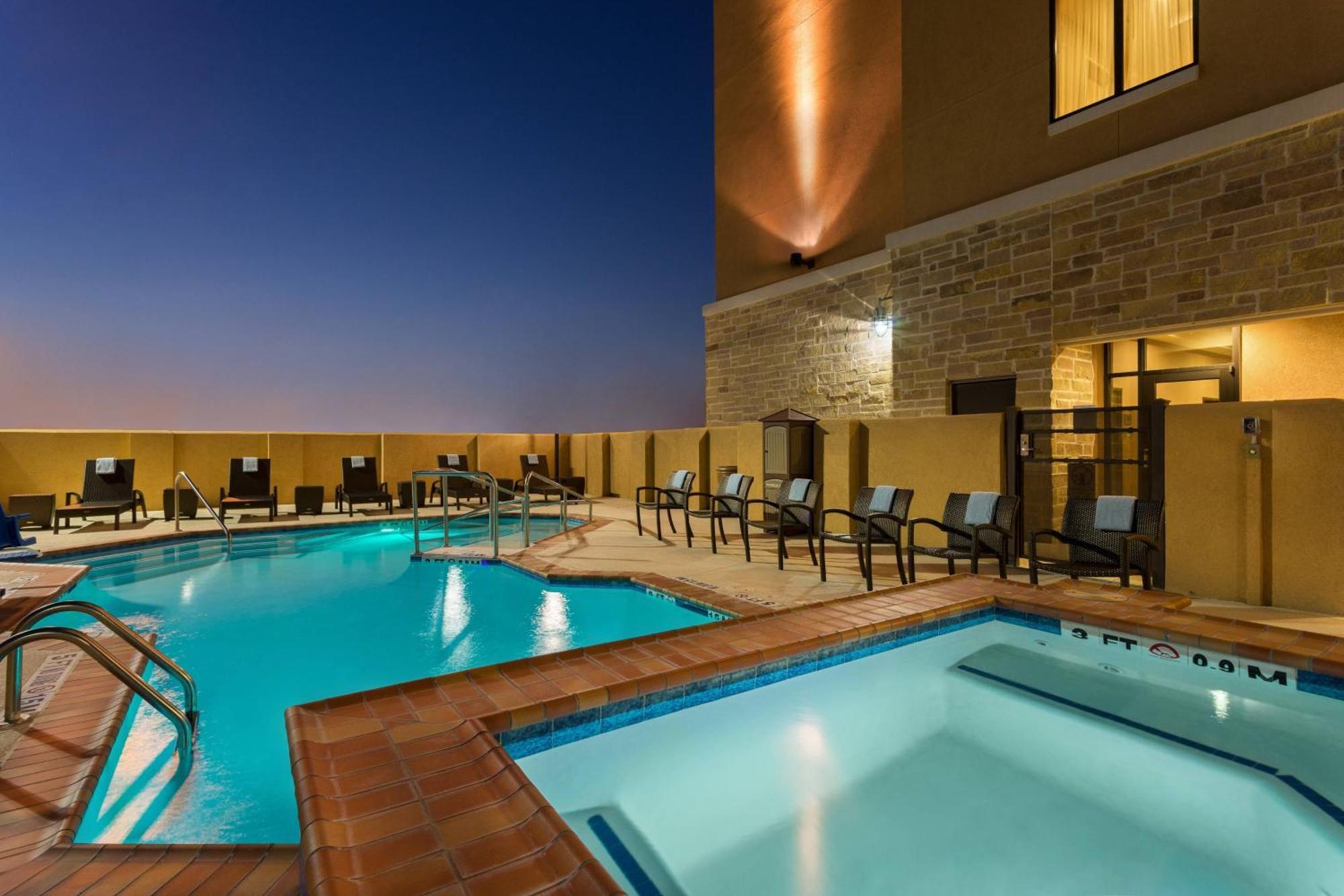 Courtyard By Marriott Houston Kingwood Hotel Kinwood Exterior photo